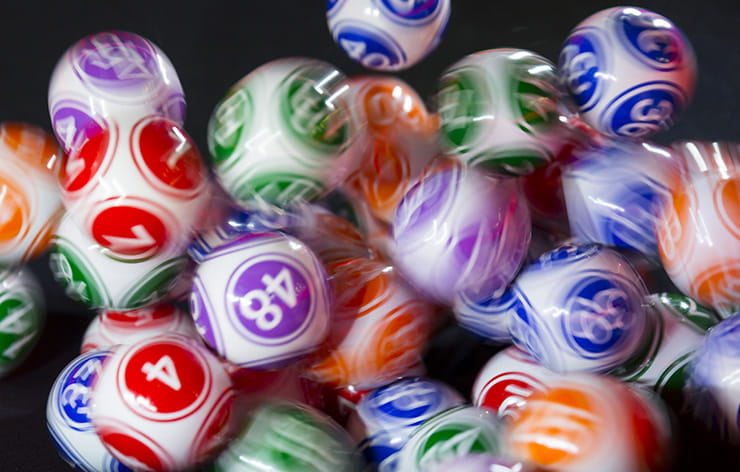 Different color lottery balls